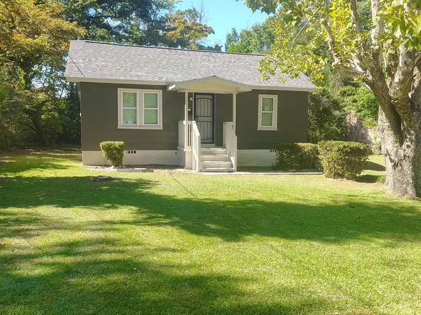 2017 Newark Ave, Fayetteville, NC 28301