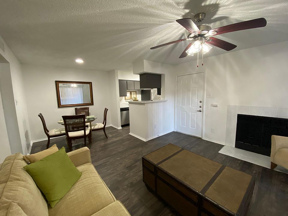 A1/A2 LIVING AND DINING
