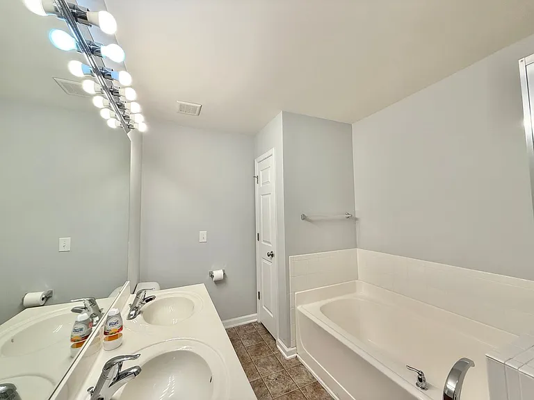 351 Gilman Ln #103 — Photo 12