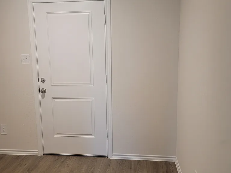 1117 Northfield Dr — Photo 6