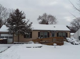 407 Huron Rd, Machesney Park, IL 61115