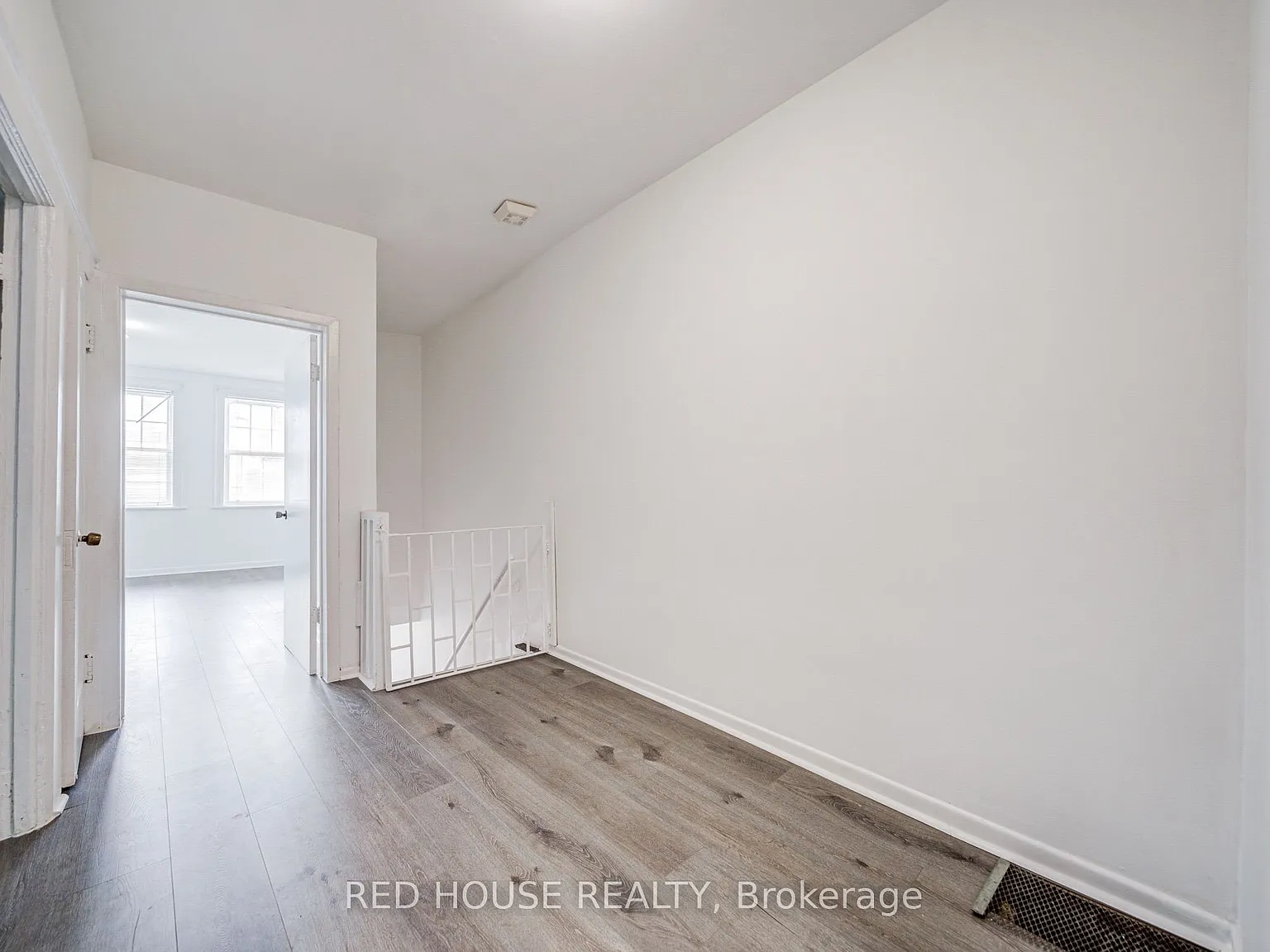 2 bed, $1,900 — Photo 3