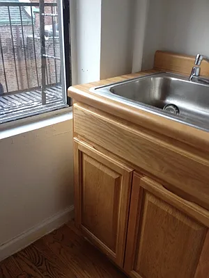 Rented by Mauro Bros Real Estate Services LLC | media 10