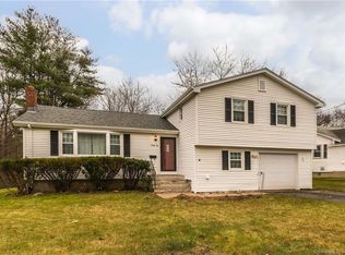 36 Florence Rd, Bloomfield, CT 06002