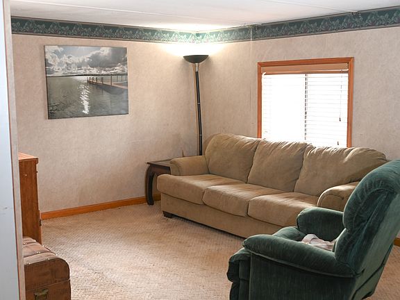 4th image of 2067 Oak Grove Rd