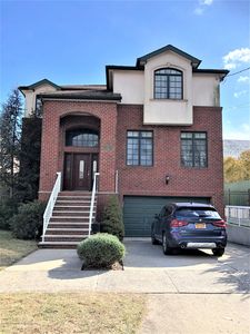 240 Center St, Staten Island, NY, 10306