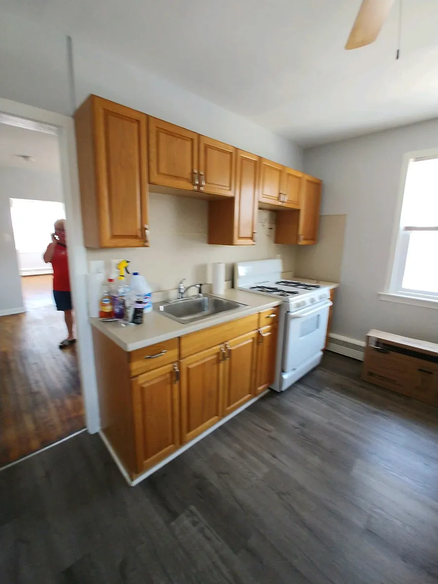 Updated Kitchen with Newer Appliances - 600 W Ashland Ave