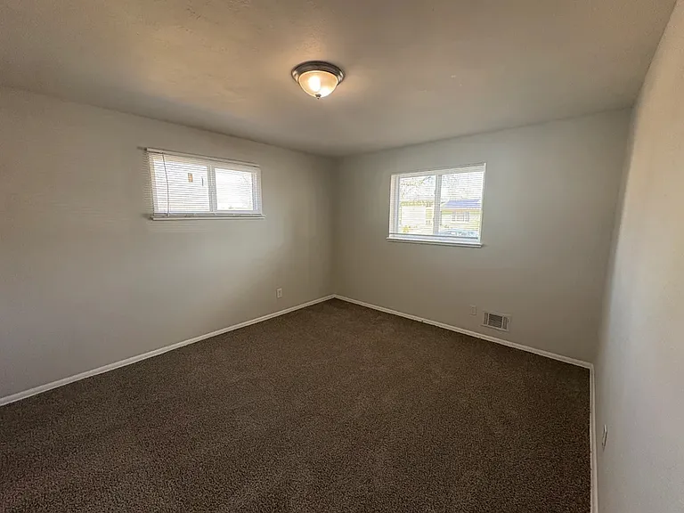 3144 Worchester St #1 — Photo 11