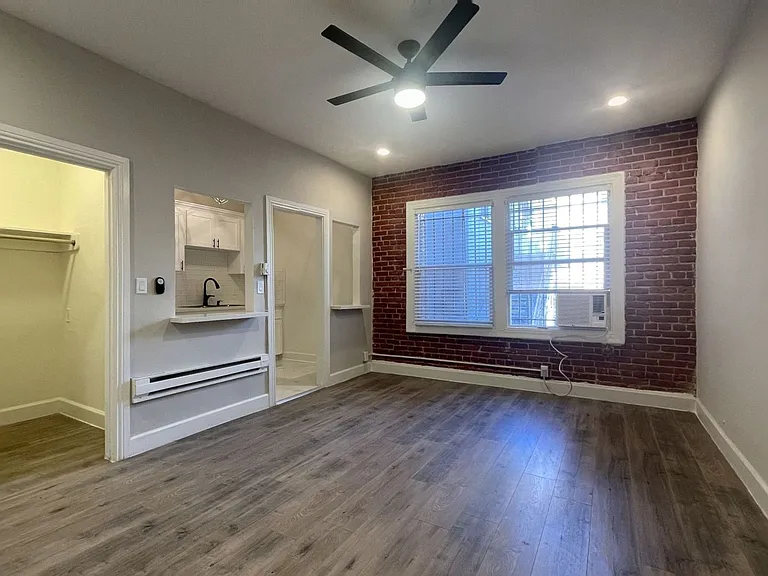 NRE - The Bard Apartments — Photo 7