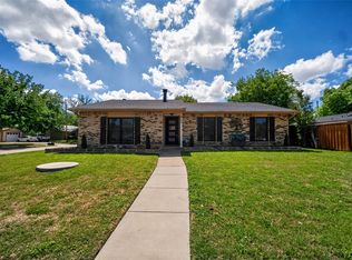 817 Oakland St, Grand Prairie, TX 75052