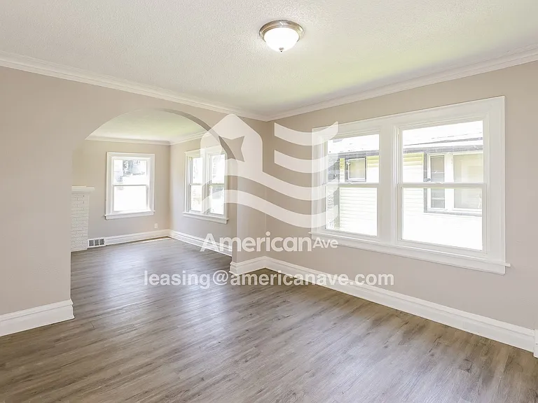 535691_006_dining_room_7.jpg