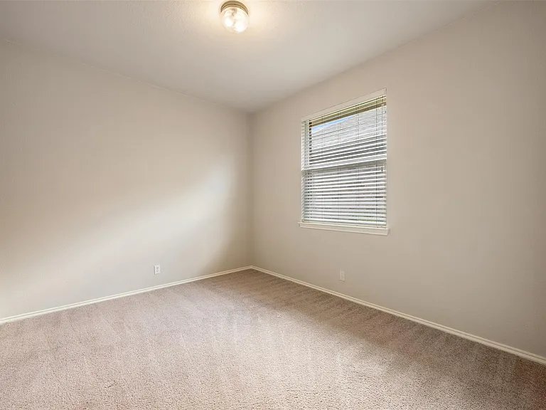 11619 Sonoma Dr — Photo 31