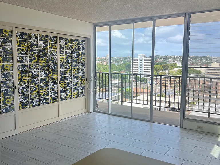2754 Kuilei St #1004 — Photo 12