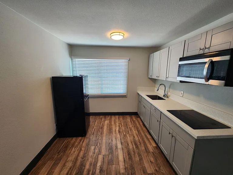 311 N 16th St #14 — Photo 3