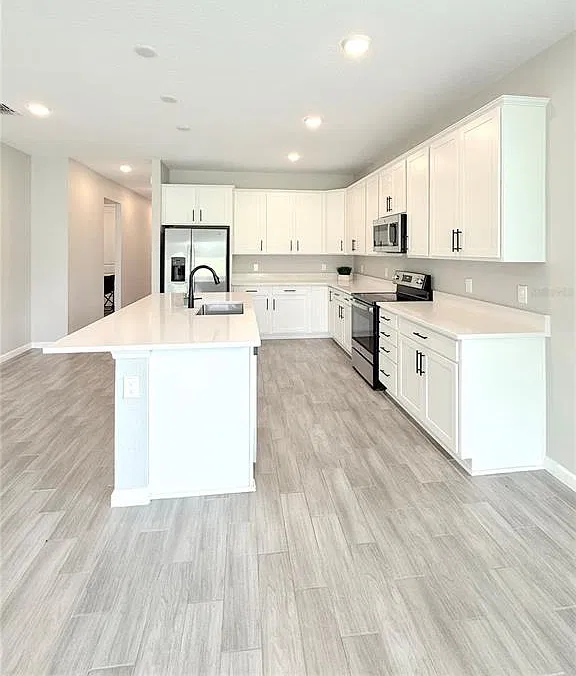 4 bed, 3.0 bath, 2244 sqft, $2,900 — Photo 4