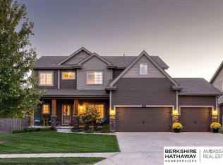 7812 S 190th St, Omaha, NE 68136