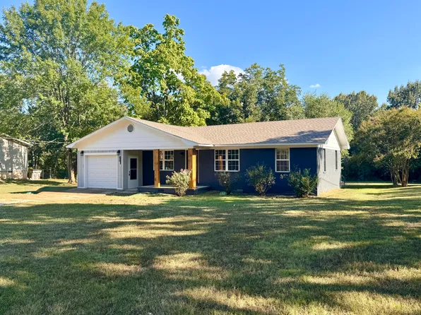 875 Gravel St, Newark, AR 72562