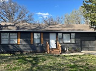 108 W Lawrence St, Spring Hill, KS 66083