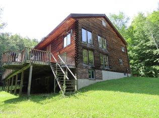 460 Sparrow Dr, Stamford, VT 05352