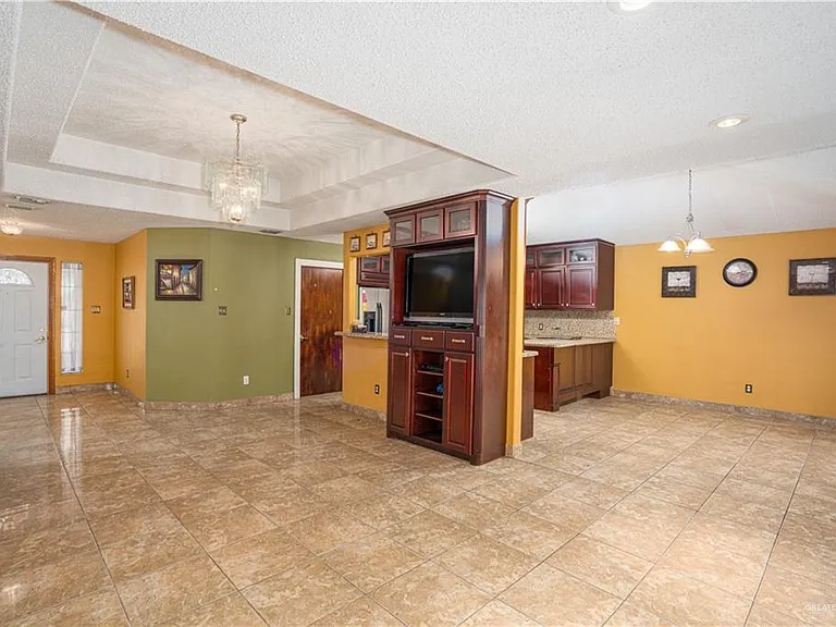 1801 Crown Pointe Blvd — Photo 4