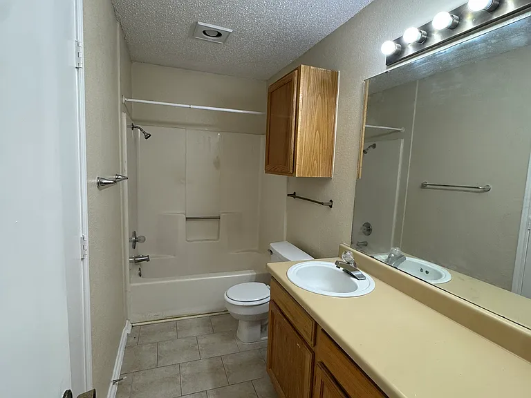 4520 Mizzenmast Ct — Photo 9