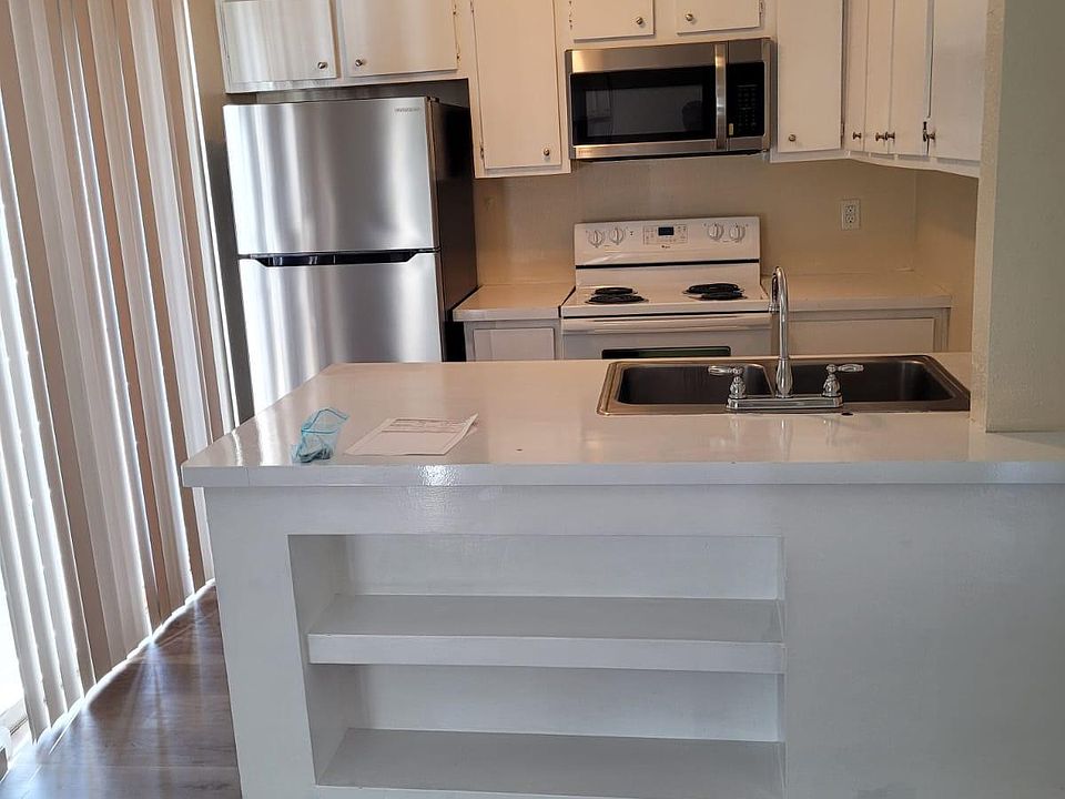 1st image of 12617 Wellington Park Dr