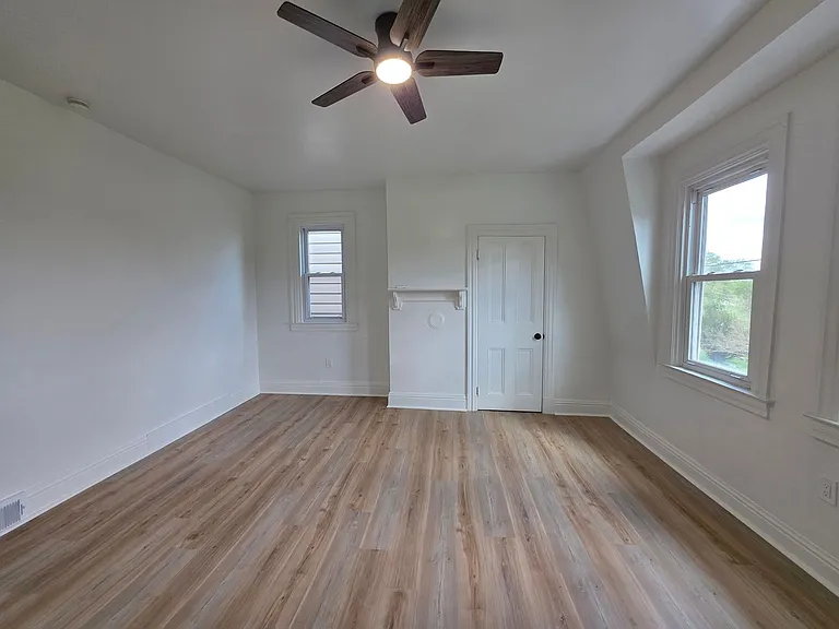 1936 Lowrie St #2 — Photo 16