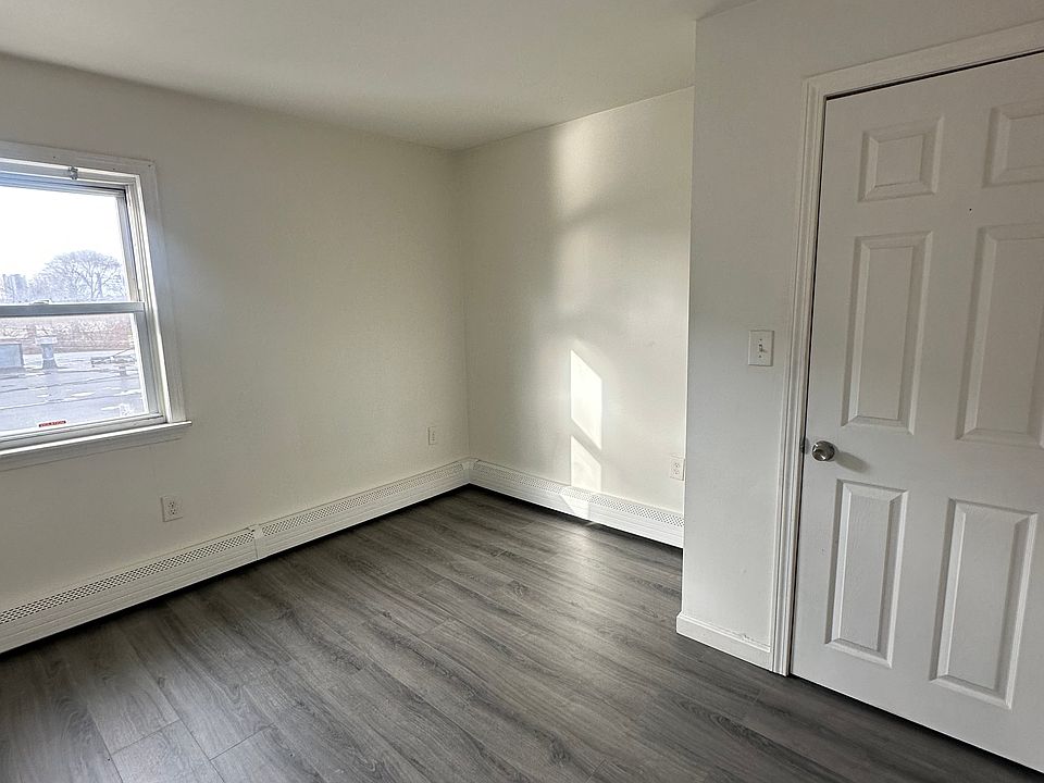 2nd image of 14 2nd St #2