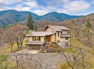 821 Grandview Dr, Ashland, OR 97520
