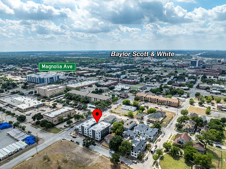 CoHo - 312 West Terrell — Photo 10