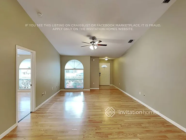 2021 Old Trevor Way — Photo 3