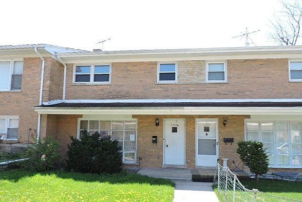 1st image of 7749 N Nordica Ave #B