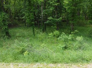 450 High St, Hollow Rock, TN 38342