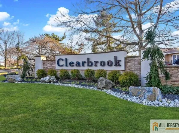 525 Belford Rd #525O, Monroe Township, NJ 08831