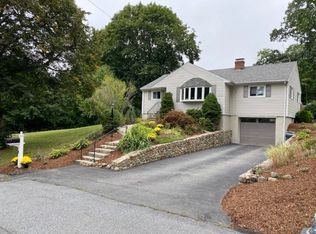 4 Linda Rd, Andover, MA 01810