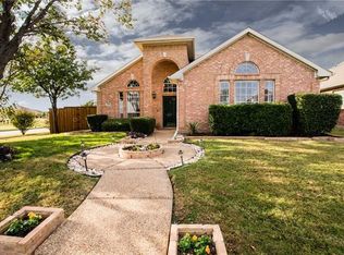 3801 Gillespie Dr, Carrollton, TX 75010