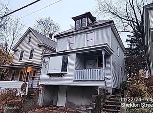 8 Sheldon St, Schenectady, NY 12308