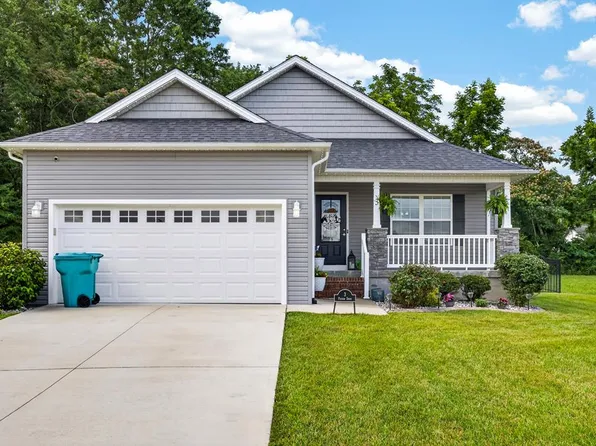 3 Patrick Dr, Crossville, TN 38555