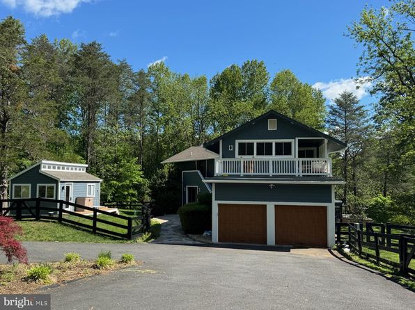 12204 Henderson Rd, Clifton, VA 20124