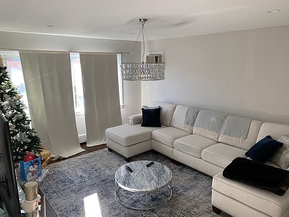 3rd image of 51 Dunston Ave Floor 2