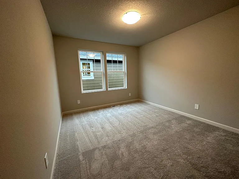 3818 SE 83rd Ave — Photo 27