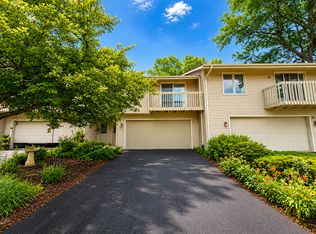 4685 High Point Dr APT 21, Rockford, IL 61114