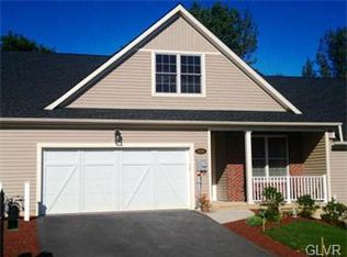 5521 Bayberry Ln, Whitehall, PA 18052