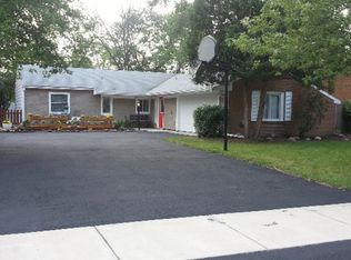 137 Kingston Rd, Bolingbrook, IL 60440