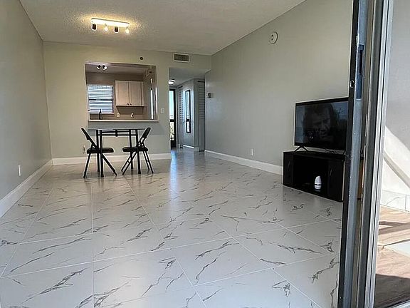 5th image of 4640 W Lucerne Lakes Blvd Boulevard #505
