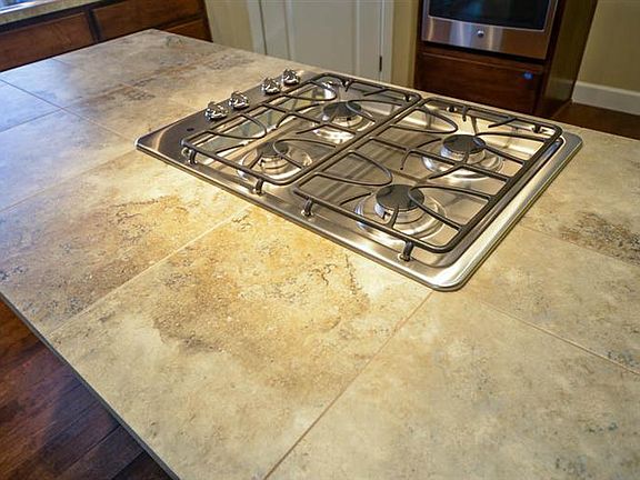4th image of 61716 SE Marigold Ln