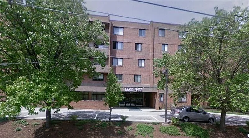 5715 Beacon St APT 105 photo 1
