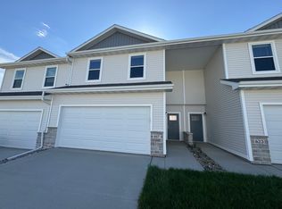 617 Venice Ave, West Des Moines, IA 50266