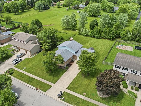 2nd image of 6483 Tara Brooke Ct