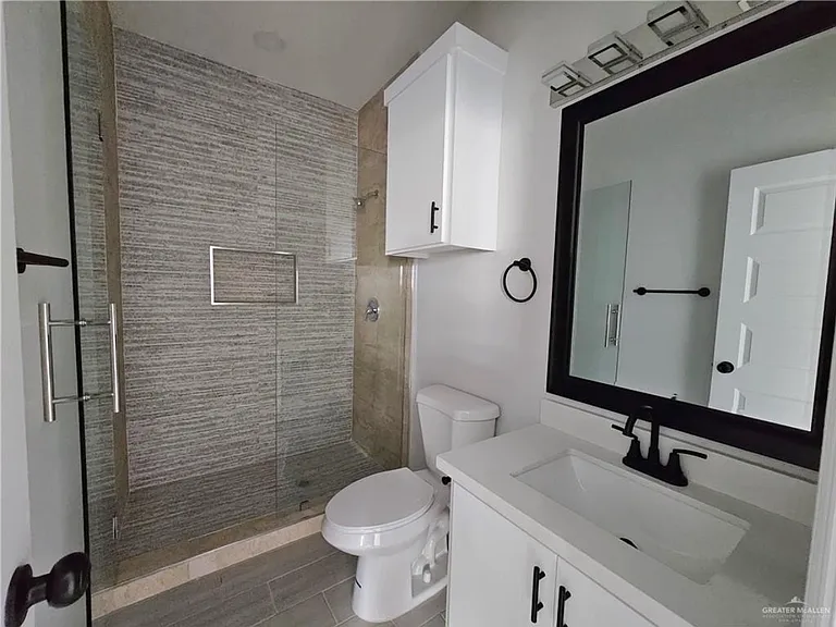 1019 N Woodson Ave #2 — Photo 10